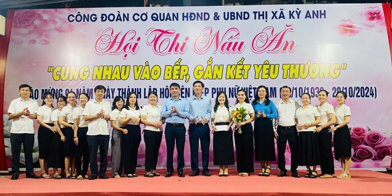 Nữ công Cơ quan HĐND & UBND Thị xã Kỳ Anh tổ chức Hội thi Nấu ăn chào mừng kỷ niệm Ngày Phụ nữ Việt Nam 20/10